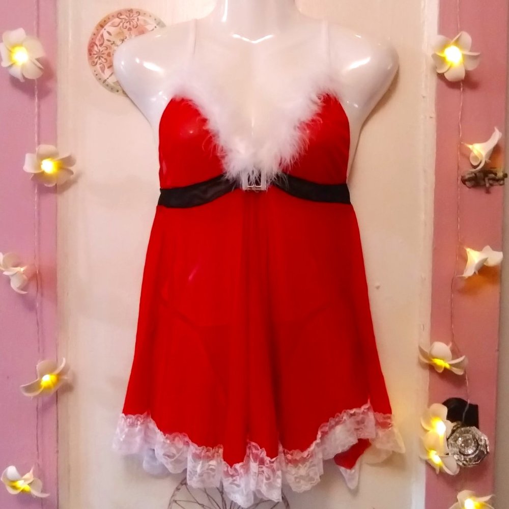 RSLove (M) Ms. Clause Merry Christmas Red and White Lace Maraboo Trim Set